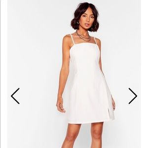 ITS NOT SQUARE LINEN MINI DRESS 🌸